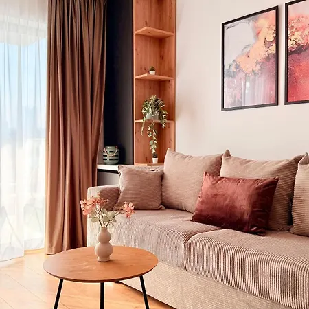 Skyline Glow - Chic 1br Northern Business Hub Area Апартаменти Бухарест