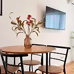 Skyline Glow - Chic 1br Northern Business Hub Area Apartament Bukareszt