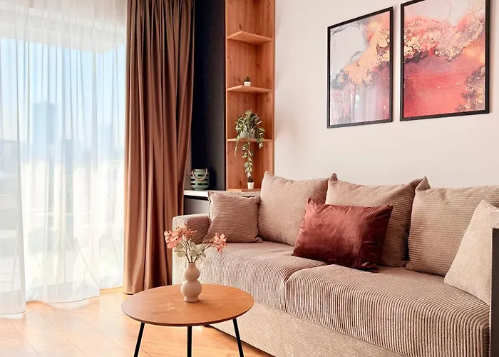 Skyline Glow - Chic 1br Northern Business Hub Area Apartment Bucharest